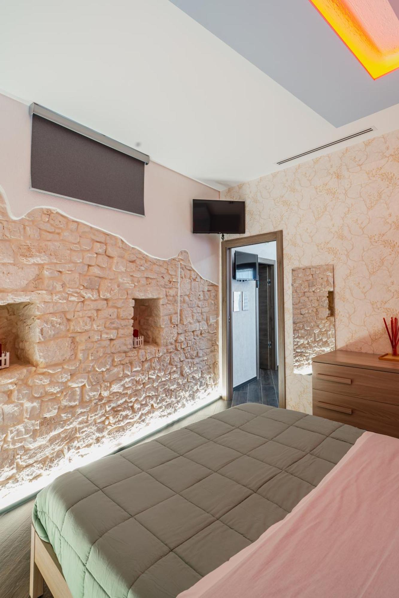 Luxuite Spa Con Piscina E Jacuzzi Alberobello Extérieur photo