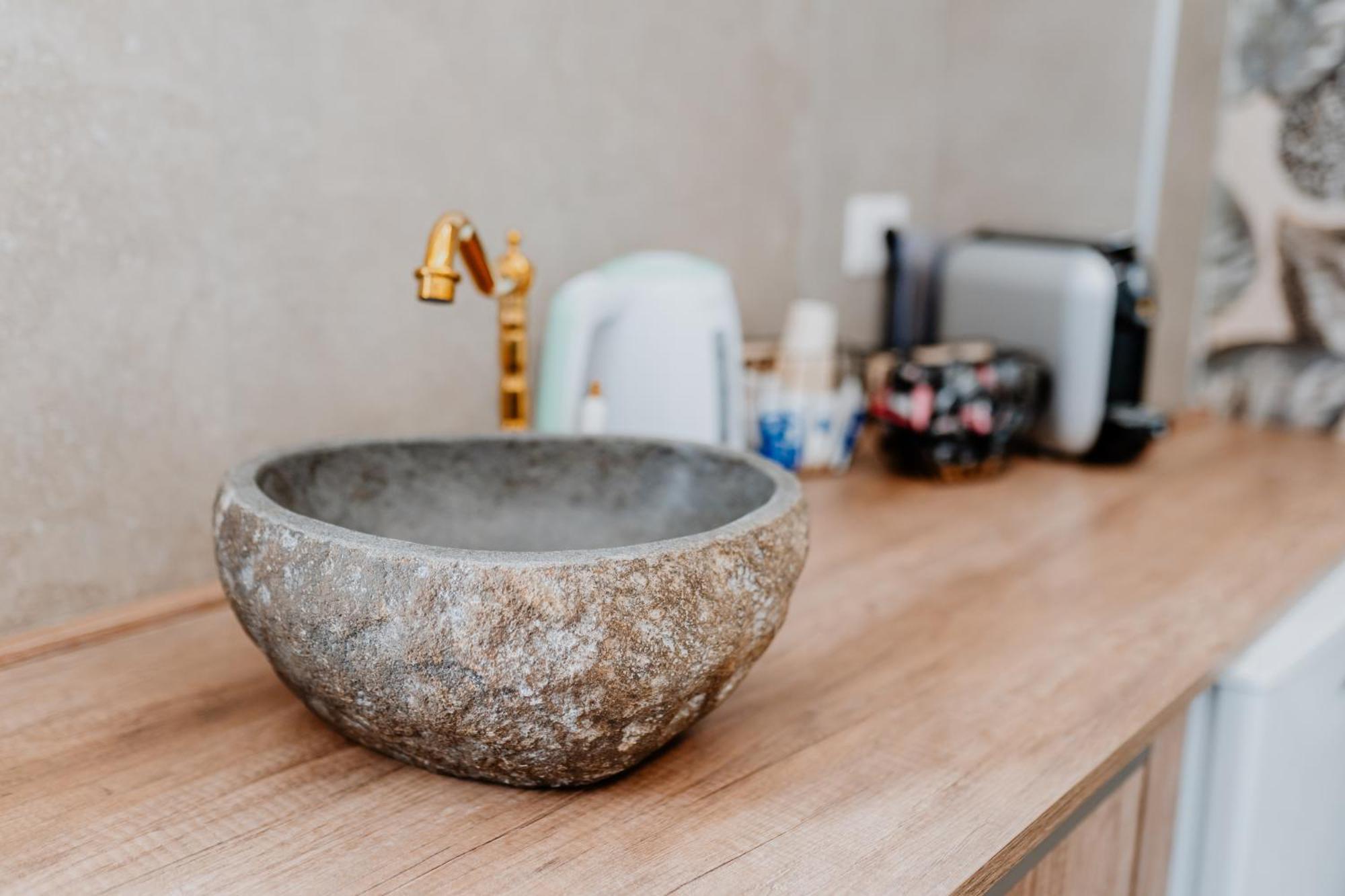 Luxuite Spa Con Piscina E Jacuzzi Alberobello Extérieur photo